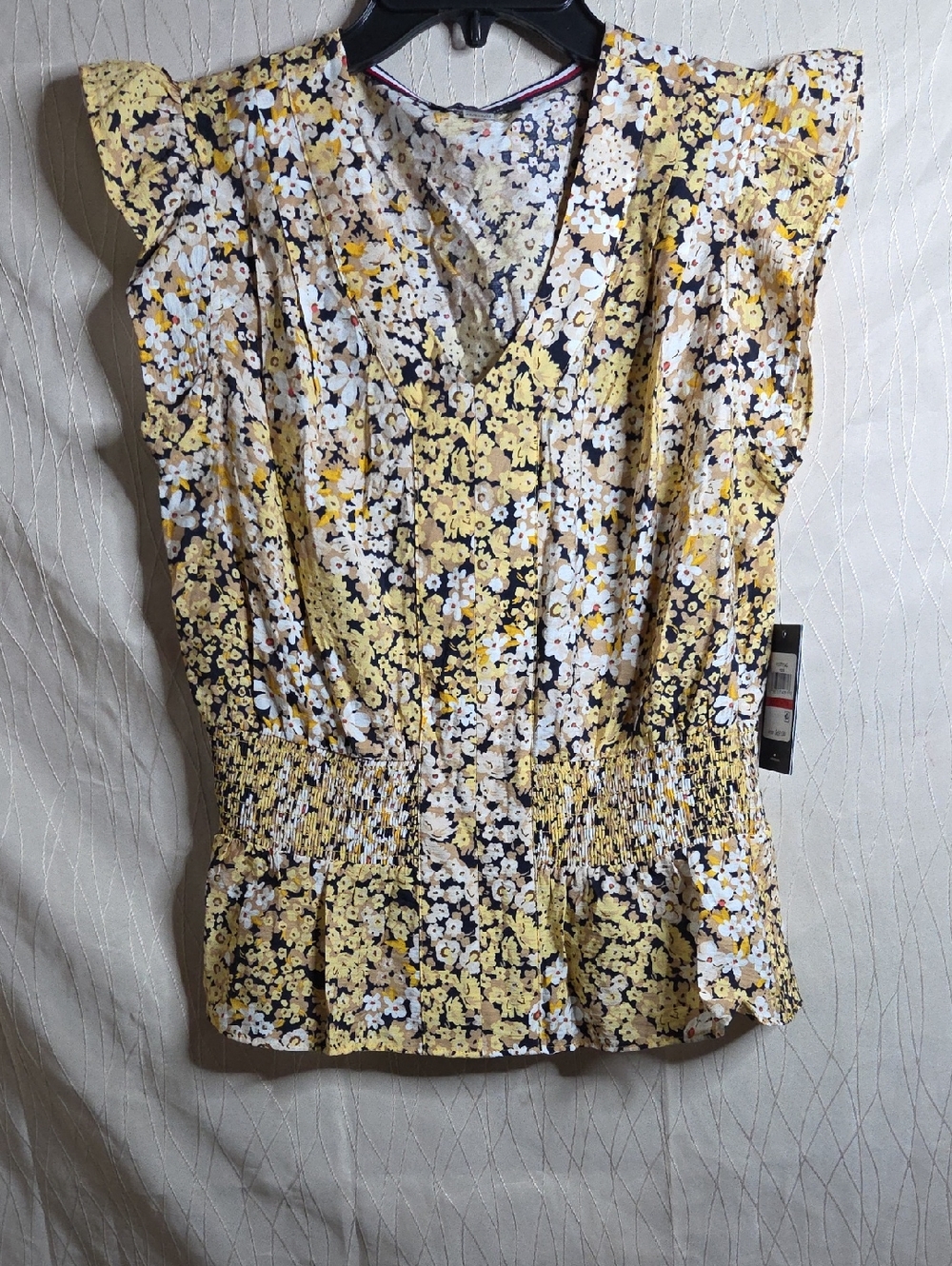 Tommy Hilfiger Yellow and White Floralā V-Neck Smocked Waist Blouse